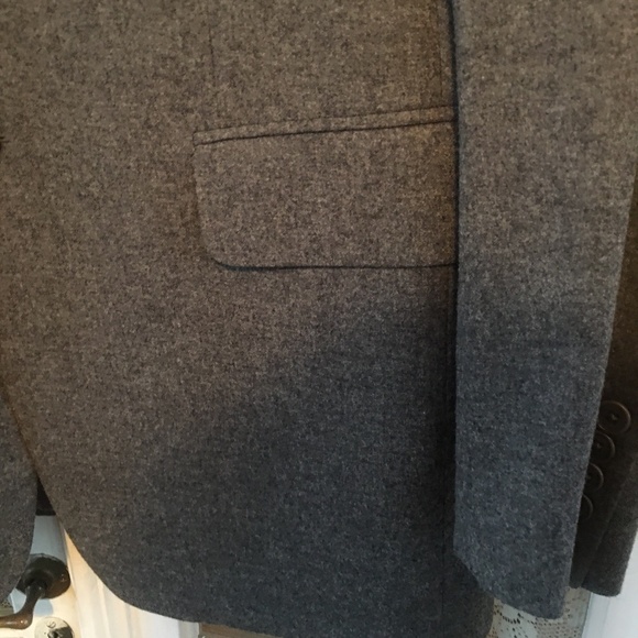 HP:John Varvatos and Ralph Lauren Suiting - Picture 2 of 12